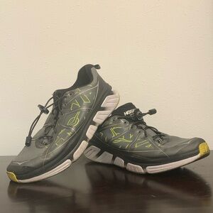Hoka One One Men’s Infinite Running Shoe
